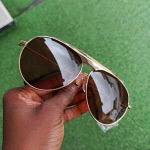 luxurious sunglasses (female)